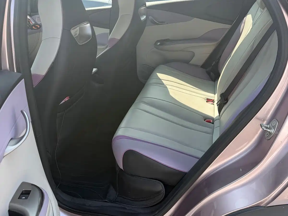 Фото 9 - BYD Dolphin