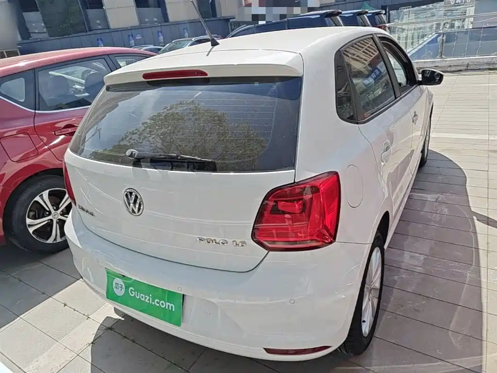 Volkswagen Polo 2014 1.6L Automatic Comfort Edition фото 6