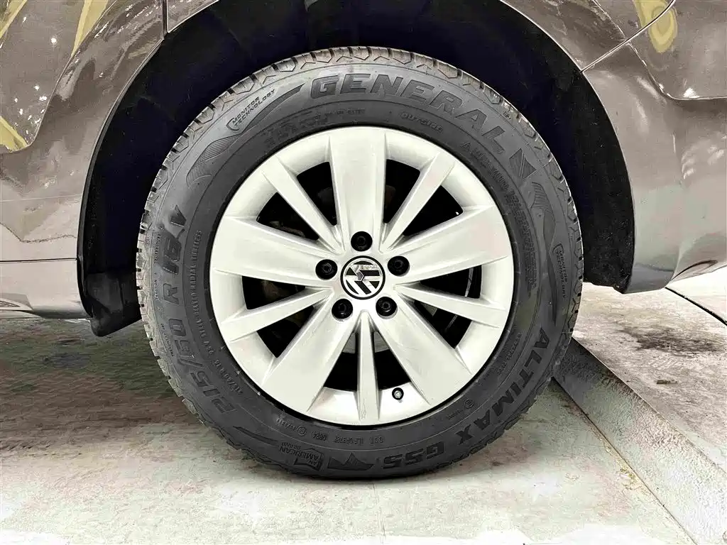 Фото 6 - Volkswagen Sharan
