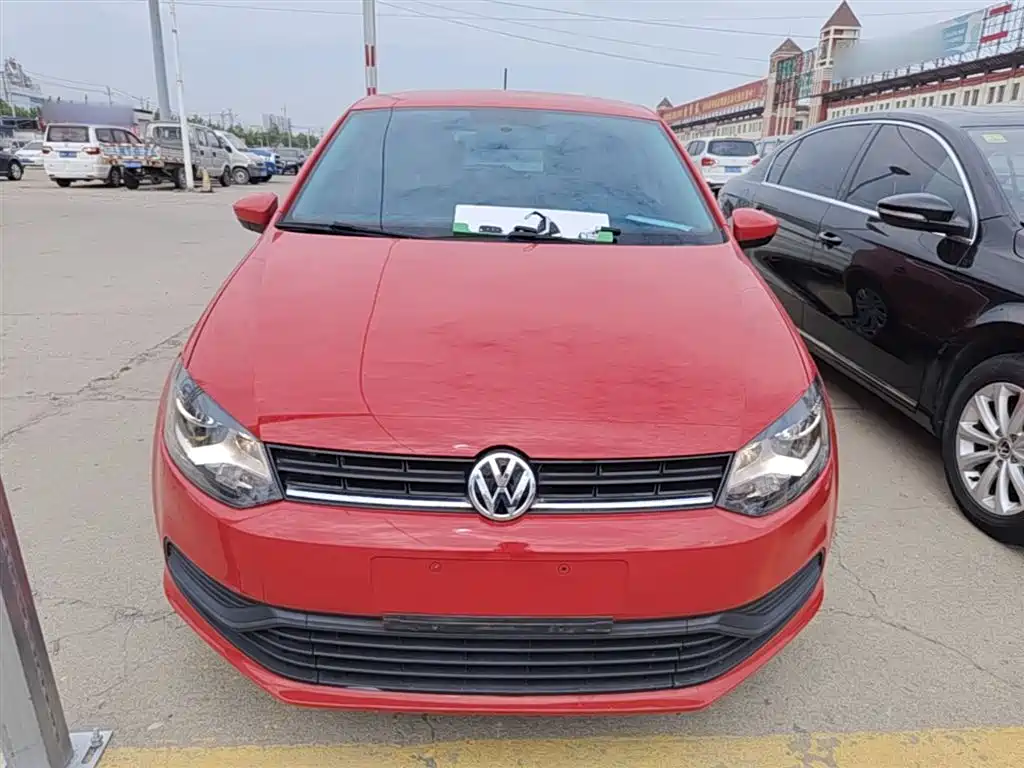 Volkswagen Polo 2016 1.4L Automatic Trend фото 3