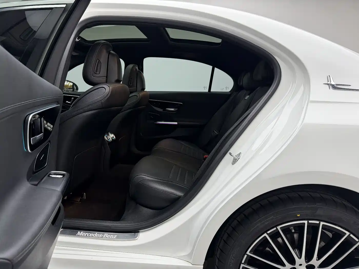 Mercedes-Benz C-Class 2022 Facelift C 260 L Sport фото 10