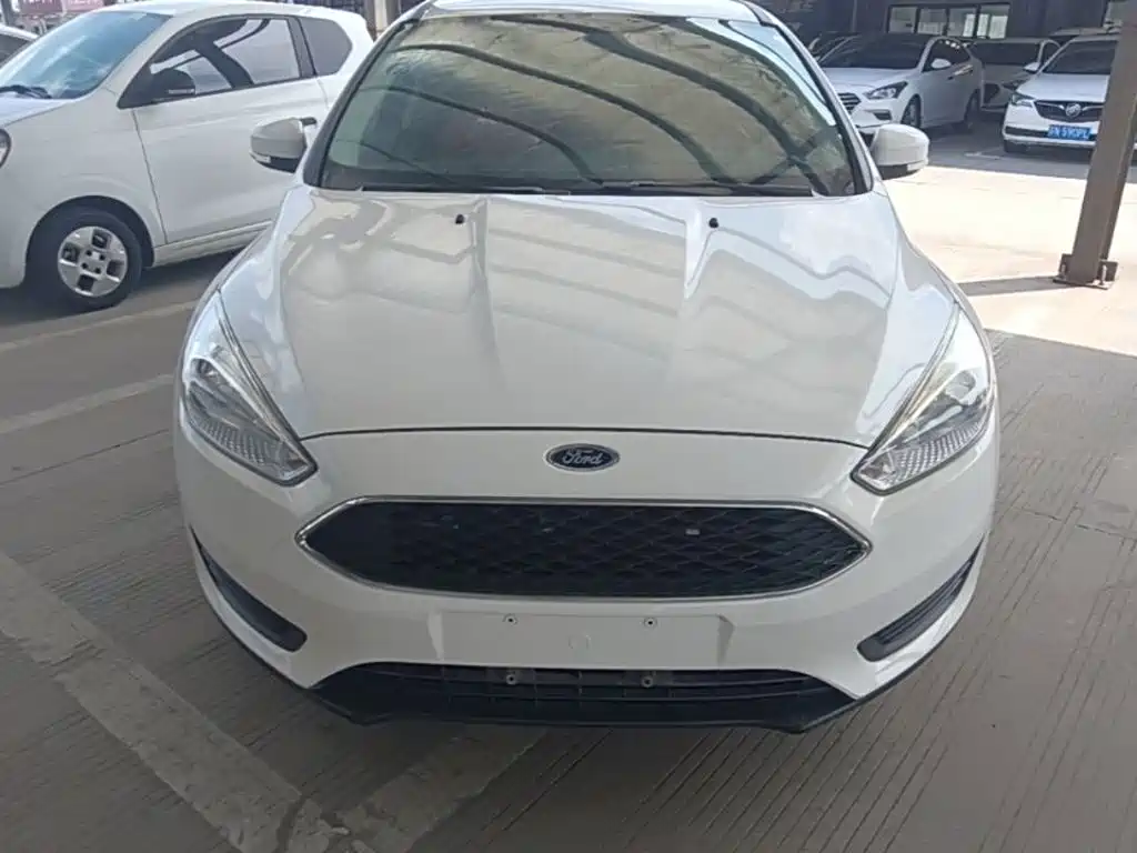 Фото 3 - Ford Focus