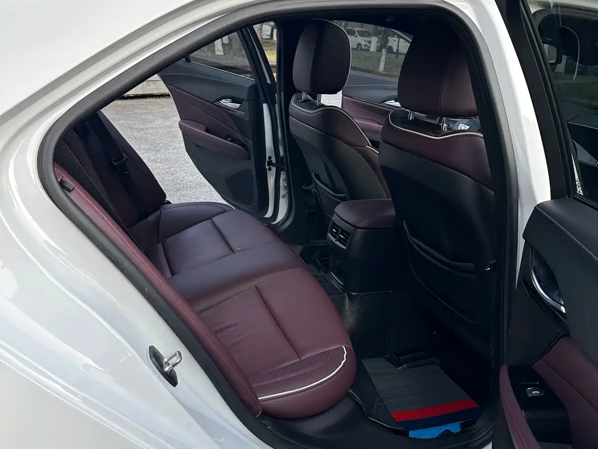 Cadillac CT4 2020 28T Elite фото 12