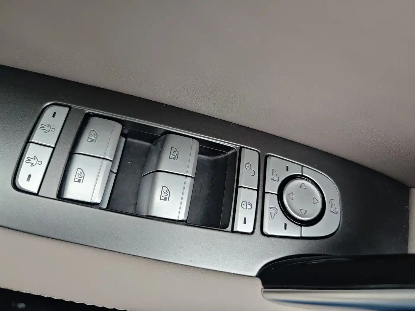 BYD Tang New Energy 2025 Smart Driving Edition DM-i 115KM Flagship фото 15