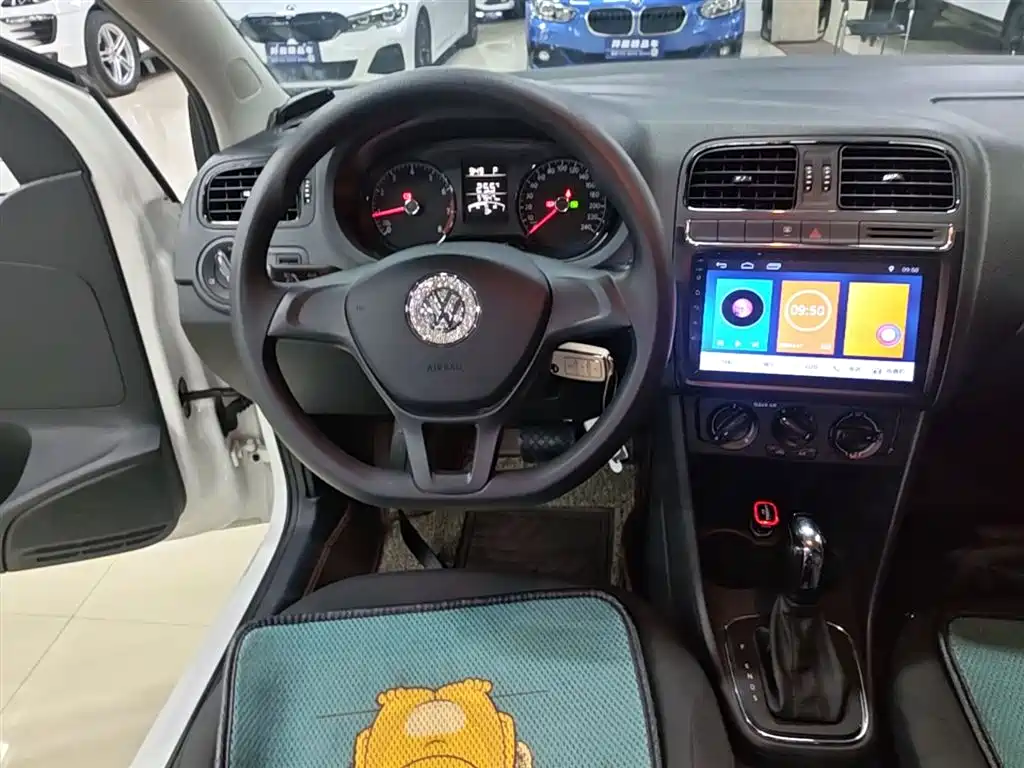 Volkswagen Polo 2016 1.4L Automatic Trend фото 13