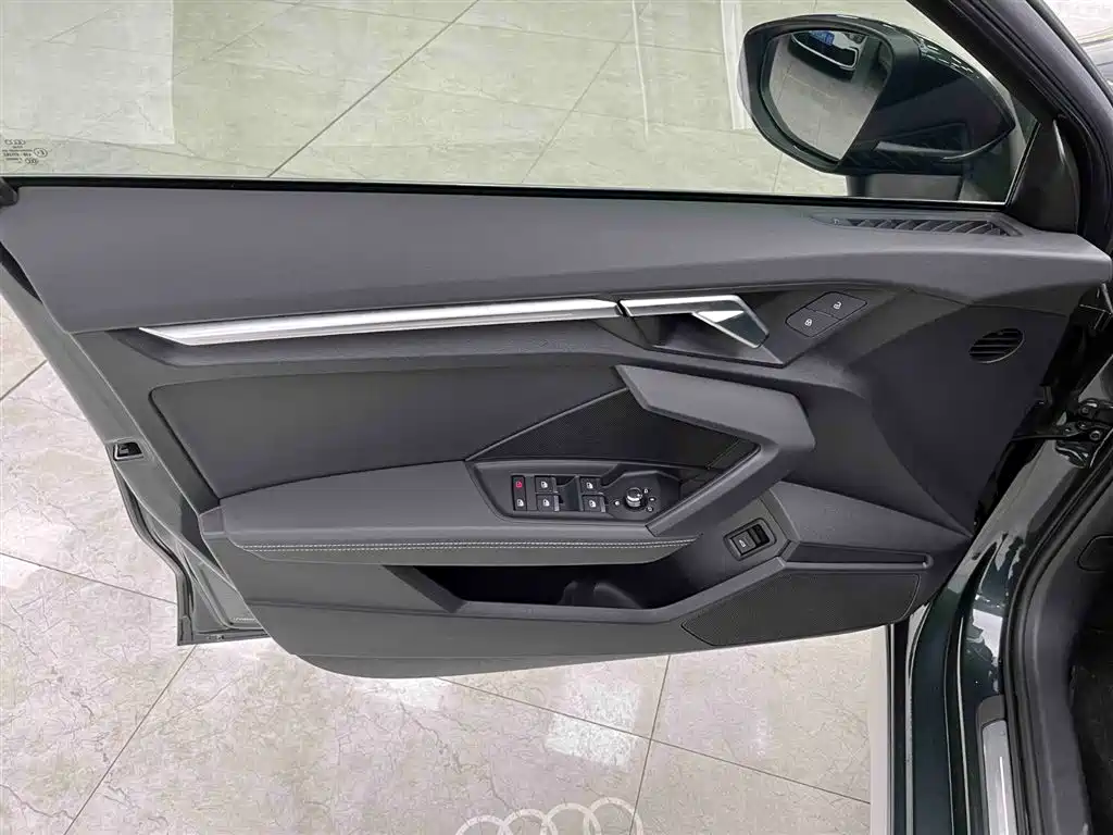 Audi A3 2023 Facelift Sportback 35 TFSI Fashion Sport фото 11