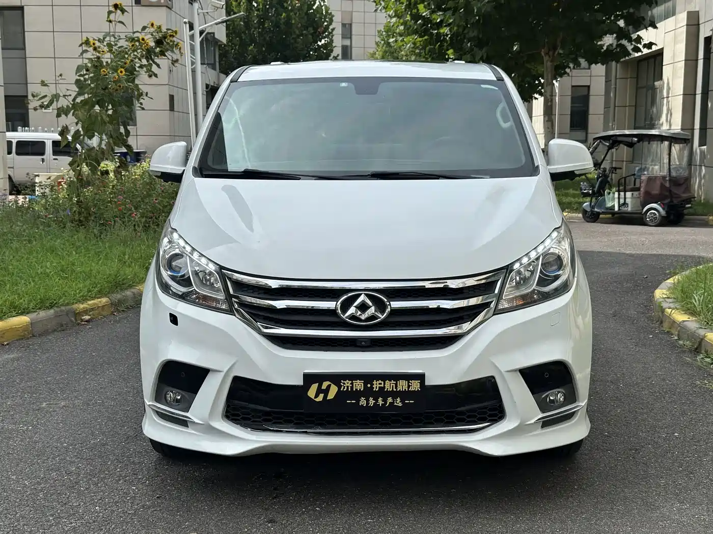 SAIC Maxus Maxus G10 2018 2018 PLUS 2.0T Automatic Flagship Edition