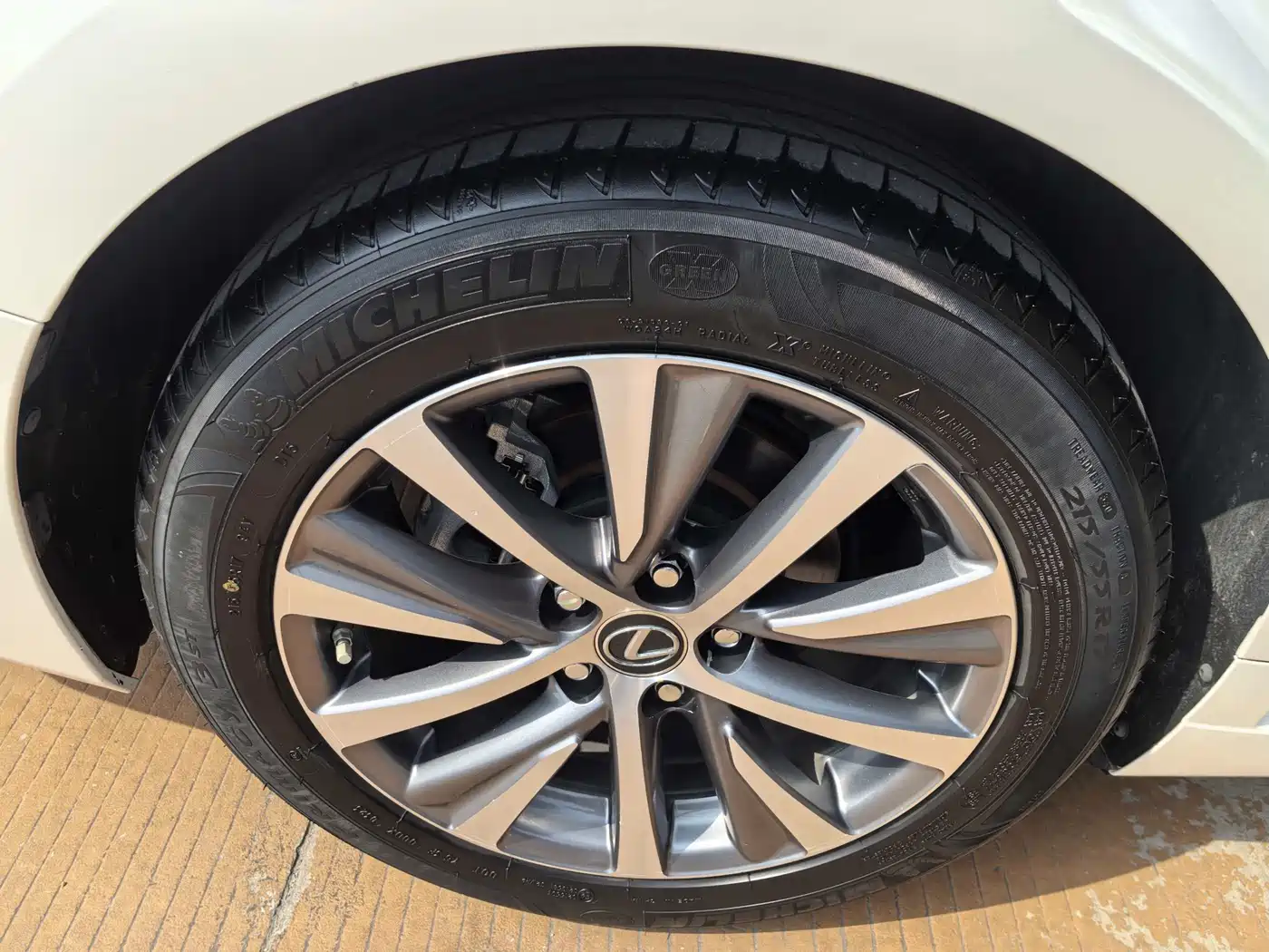 Lexus ES 2020 Model 300h Excellence Edition фото 19