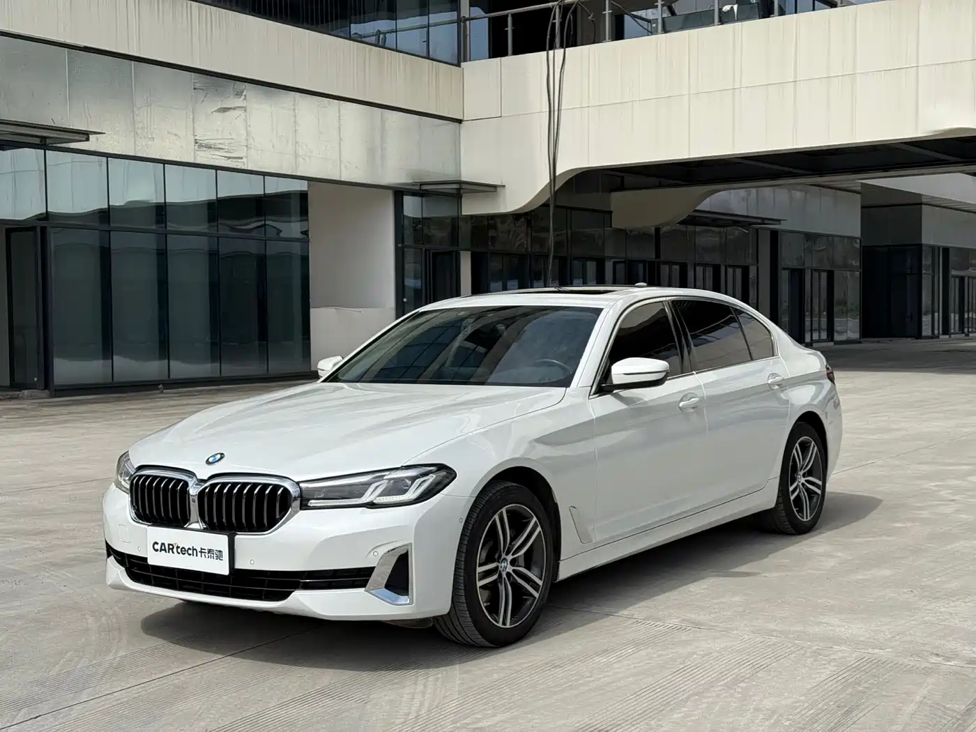 BMW 5 SERIES