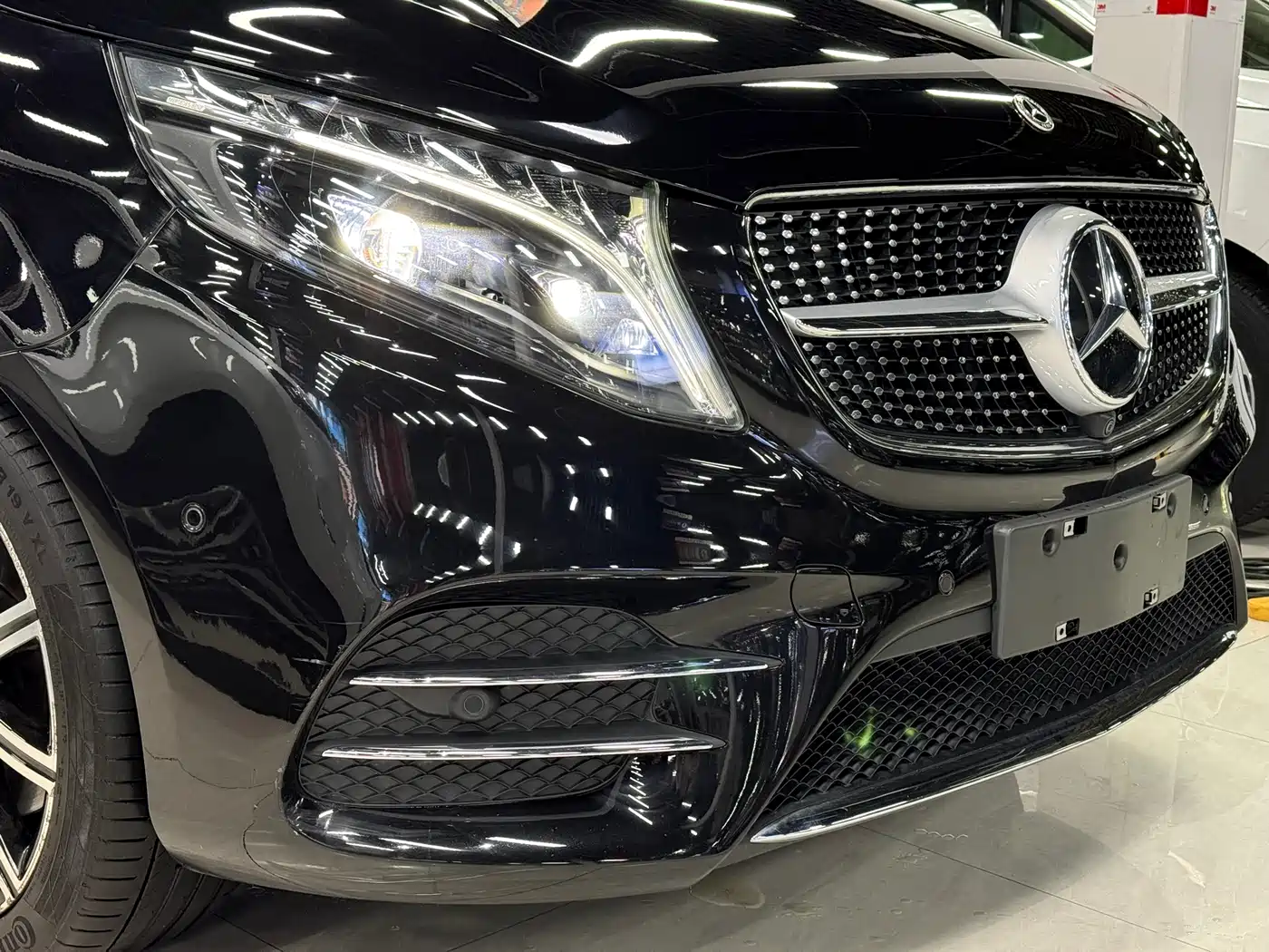 Mercedes-Benz V-Class 2022 V 260 L Long Wheelbase Luxury Edition фото 14