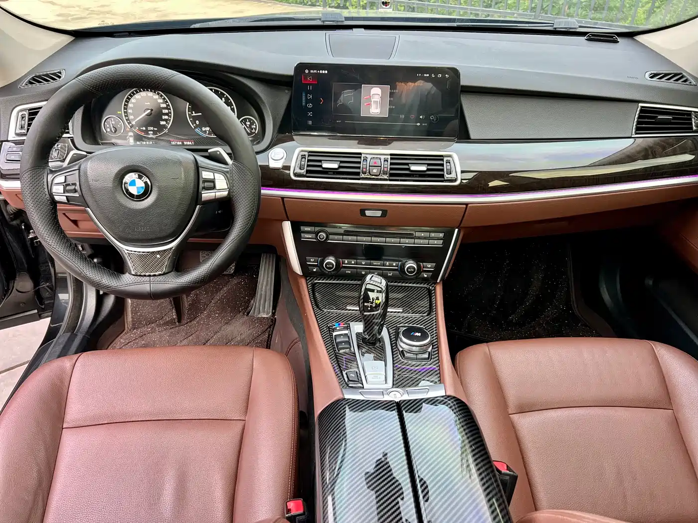 BMW 5 Series GT 2014 535i Leading фото 10
