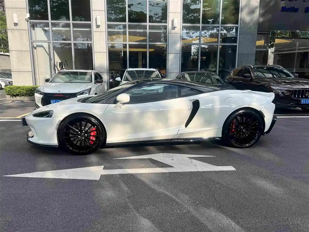 McLaren GT 2023 2023 4.0T Standard Model