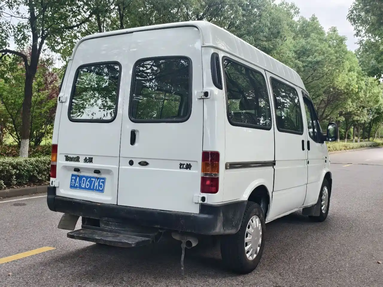Ford Classic Transit 2016 2016 Model 2.8T Diesel Short Wheelbase 6-Seat Medium Roof Multi-Purpose Vehicle JX493ZLQ4