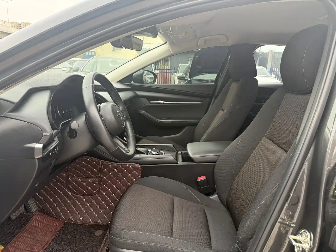 Mazda Mazda3 Axela 2024 2023 2.0L Auto Zhiqing