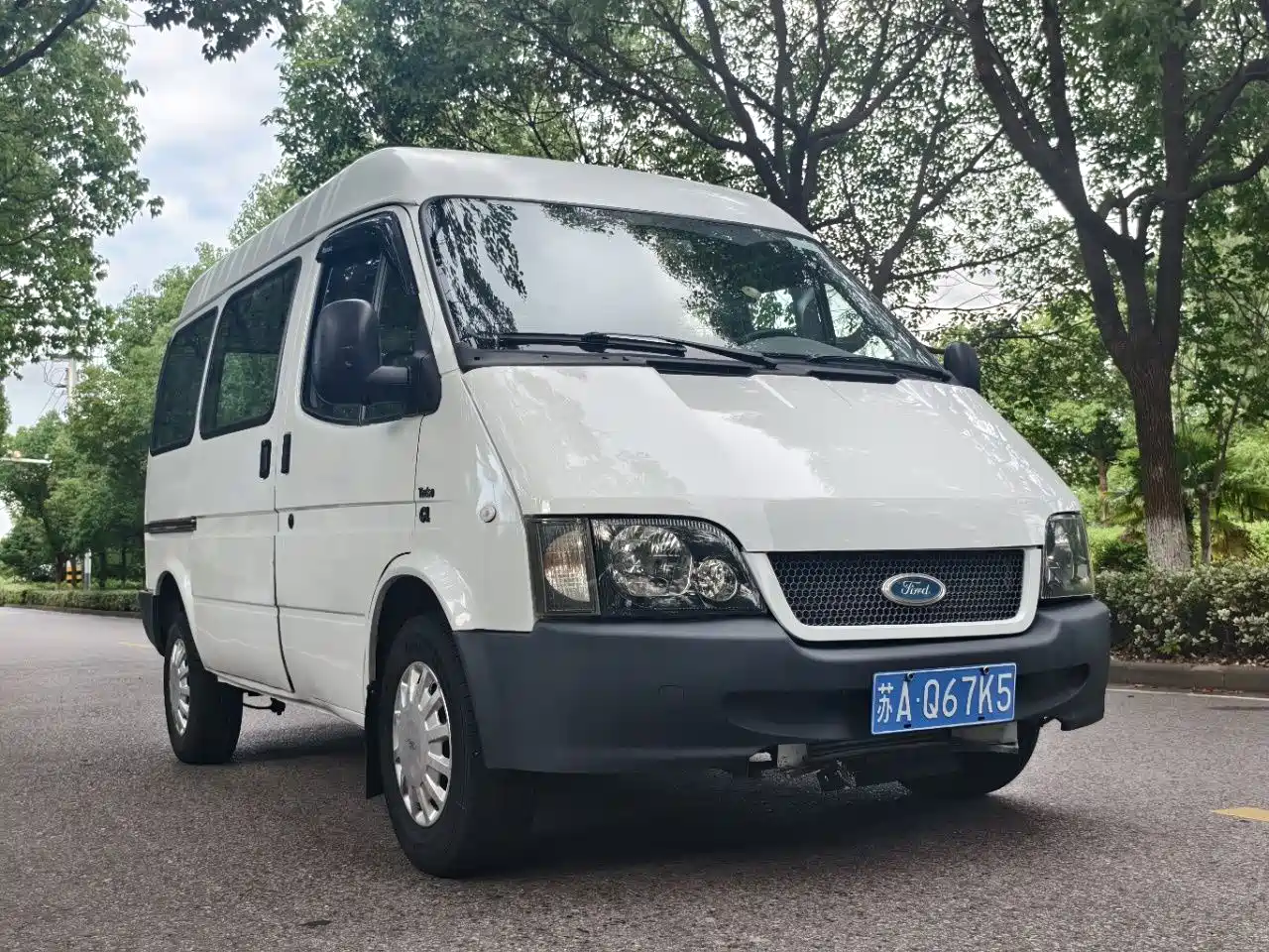 Ford Classic Transit 2016 2016 Model 2.8T Diesel Short Wheelbase 6-Seat Medium Roof Multi-Purpose Vehicle JX493ZLQ4