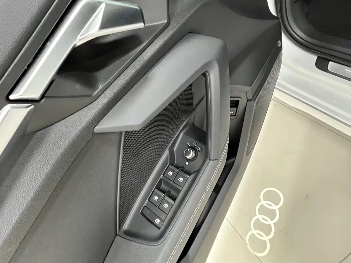 Audi A3 2023 Sportback 35 TFSI Fashion Sport фото 12