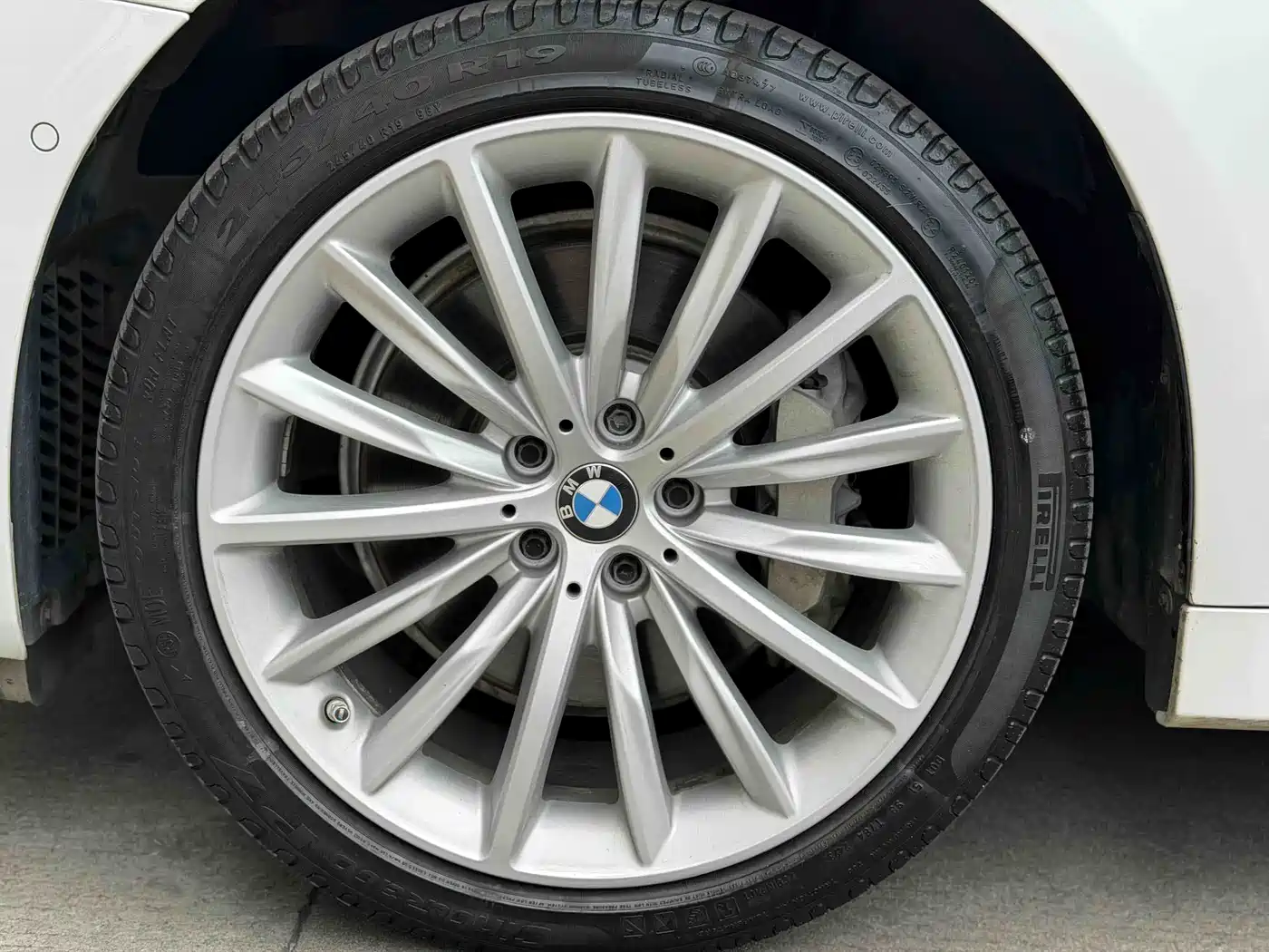 BMW 5 Series 2021 530Li Premium Luxury Package фото 22