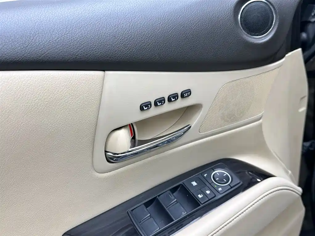 Lexus RX Classic 2012 270 Elegance фото 12