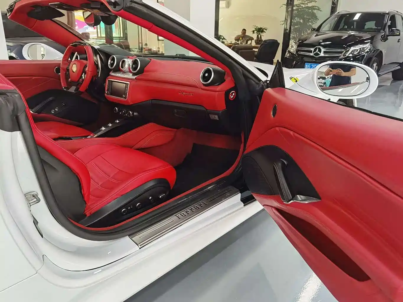 Ferrari California T 2015 3.9T Standard фото 11