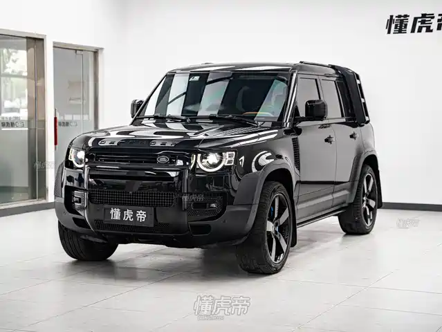 Land Rover Defender 110 3.0T P400, Тёмная спецсерия