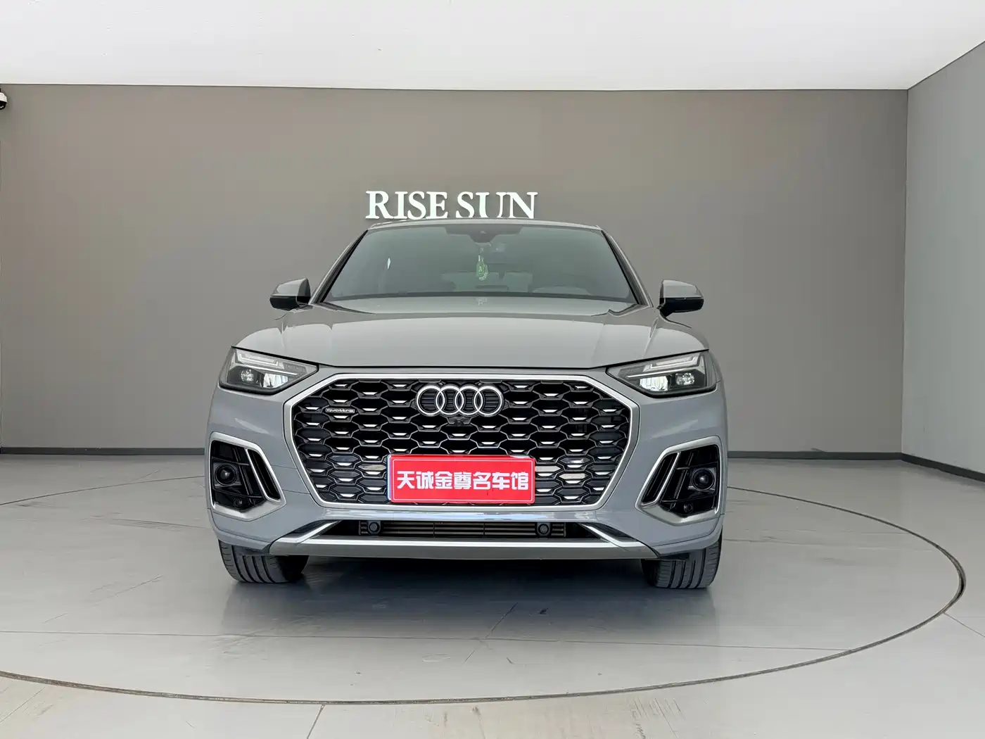 Audi Q5L Sportback 2021 40 TFSI Luxury фото 2