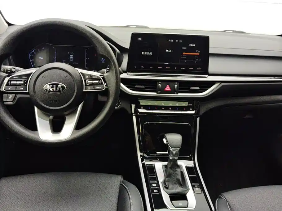 Фото 12 - Kia K3