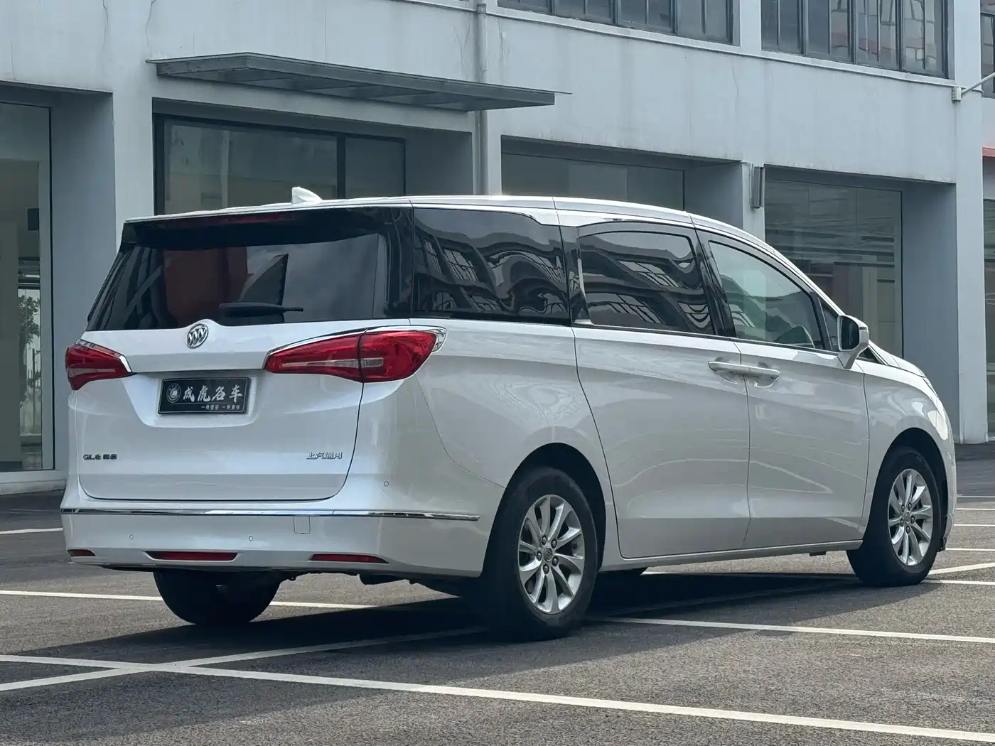 Buick GL8 2017 ES 28T Comfort Type China V фото 4