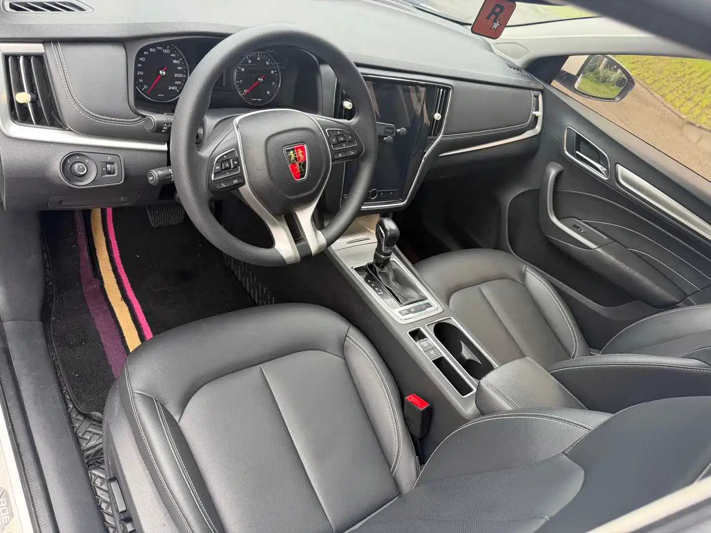 Roewe i6 2019 2019 PLUS 1.6L CVT 4G Connected Flagship Great Edition