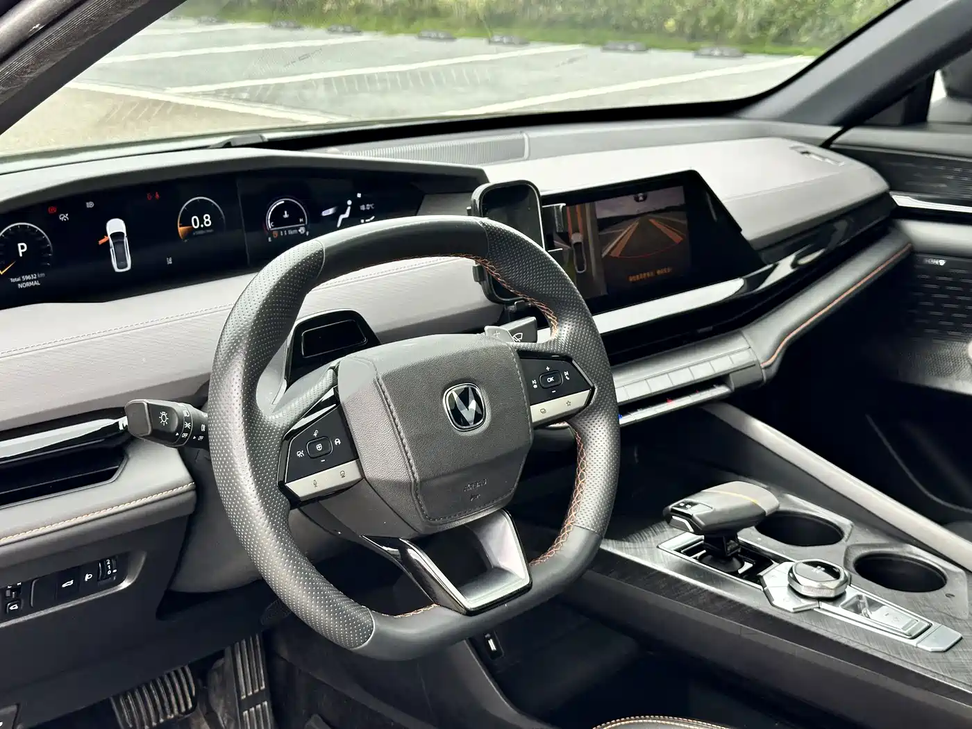 Changan UNI-V 2022 2022 1.5T Smart Pilot Edition