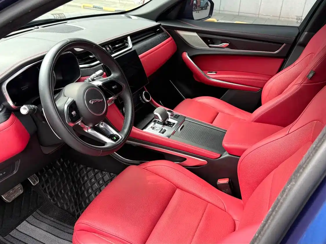 Jaguar F-PACE 2022 P250 R-Dynamic BLACK фото 5