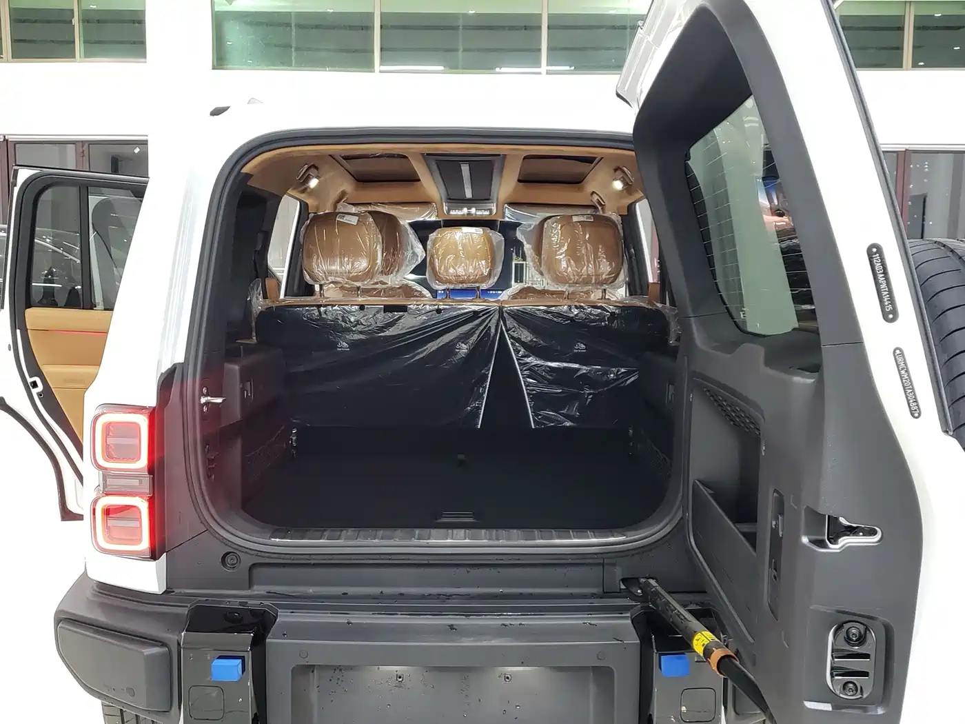 iCAR V27 2026 2026 200KM AWD Falcon 500