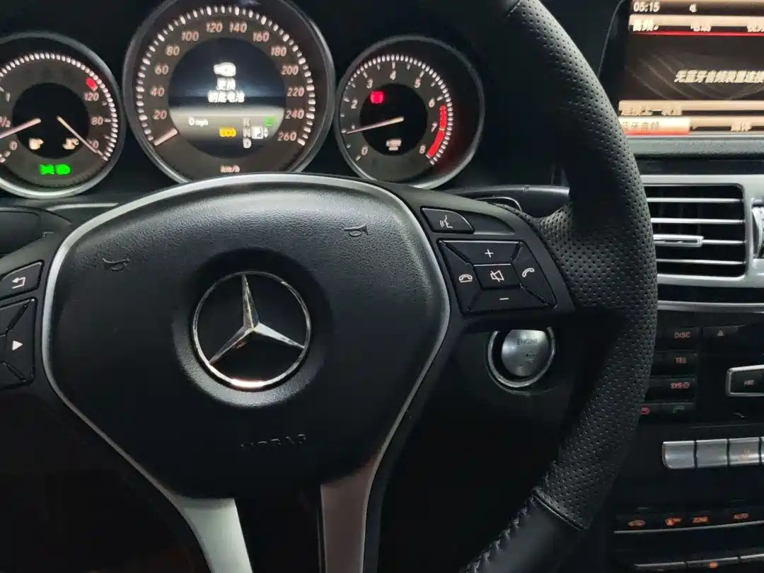 Mercedes-Benz E-Class 2015 E 200 L фото 13