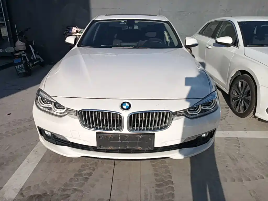 Фото 3 - BMW 3 Series