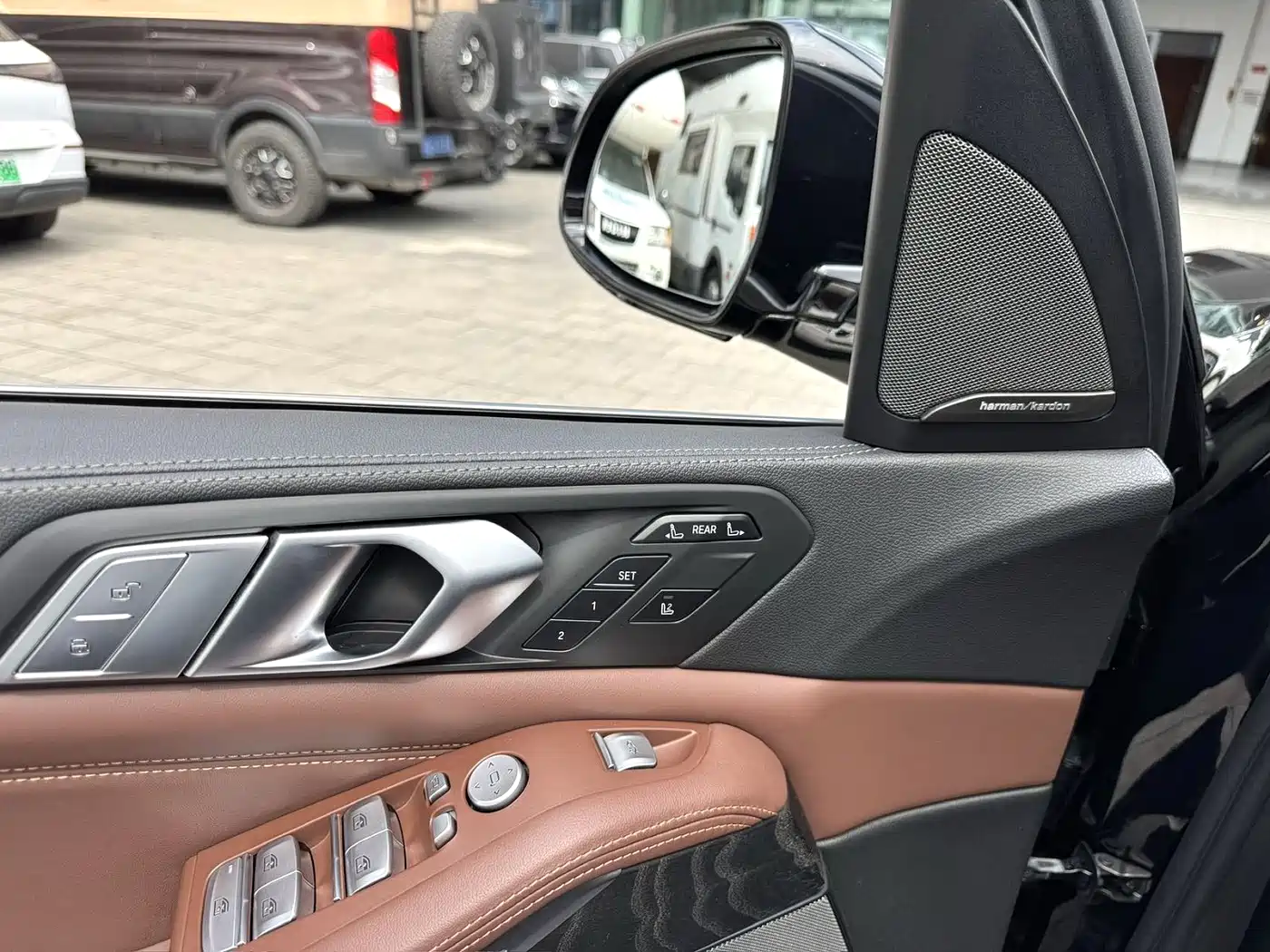 BMW X7 2019 xDrive40i Exclusive M Sport Package фото 3