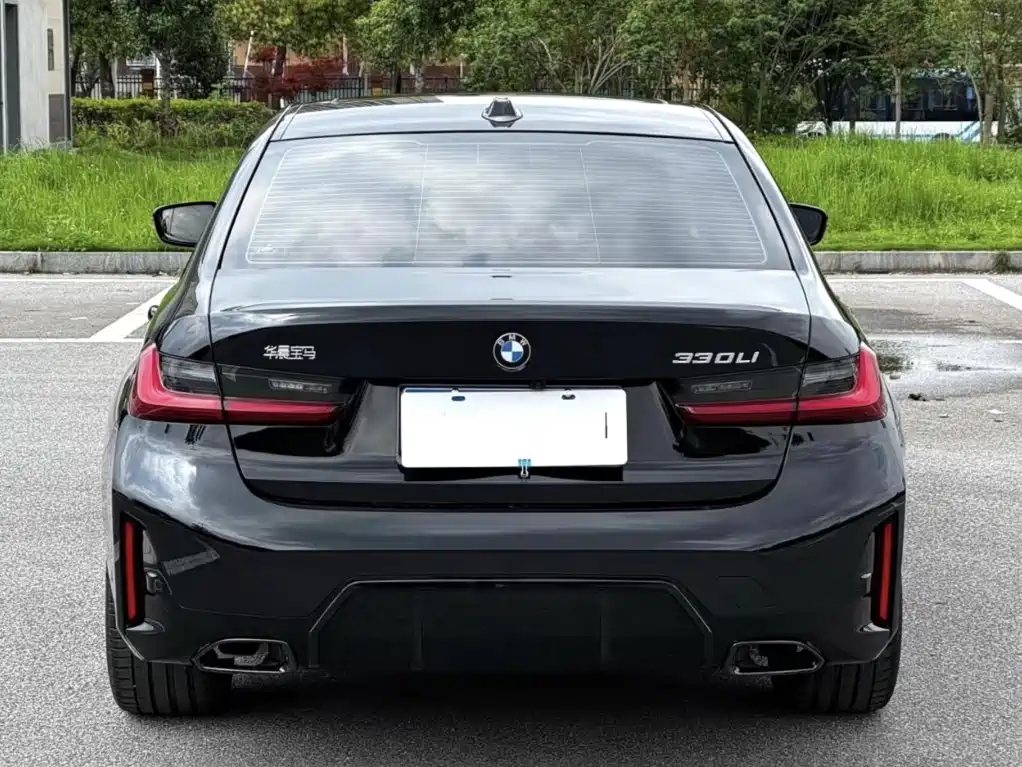 BMW 3 Series 2025 330Li M Sport Night Edition фото 2