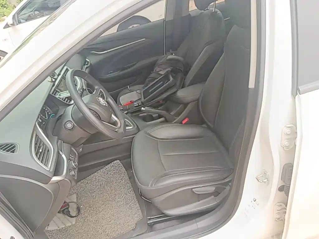 Фото 15 - Buick Excelle