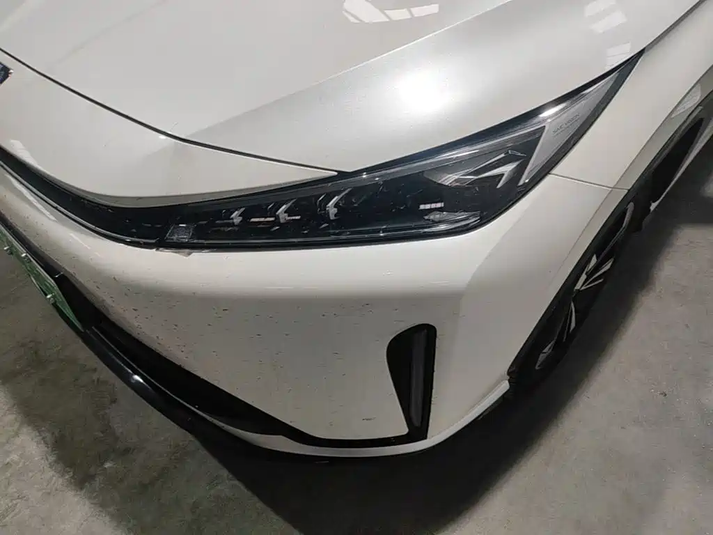 Roewe D5X DMH 2024 2024 135 Luxury Edition
