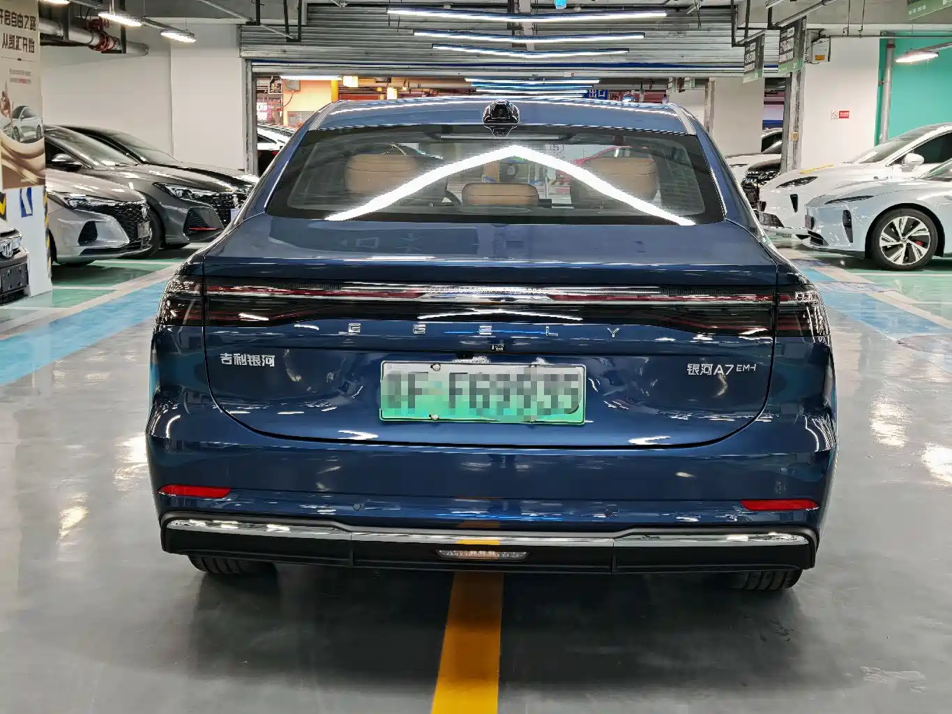 Geely Galaxy Galaxy A7 2025 EM-i фото 15