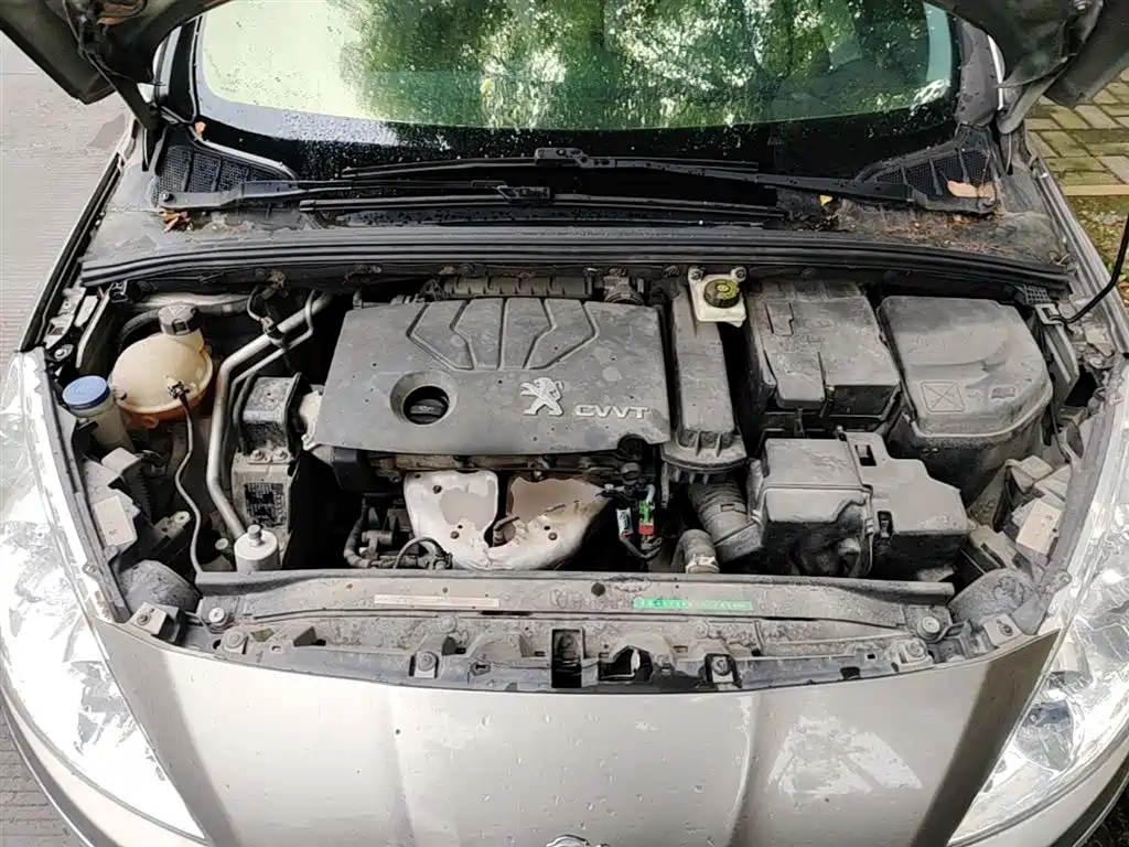 Peugeot 408 2013 1.6L Automatic Comfort Edition фото 20