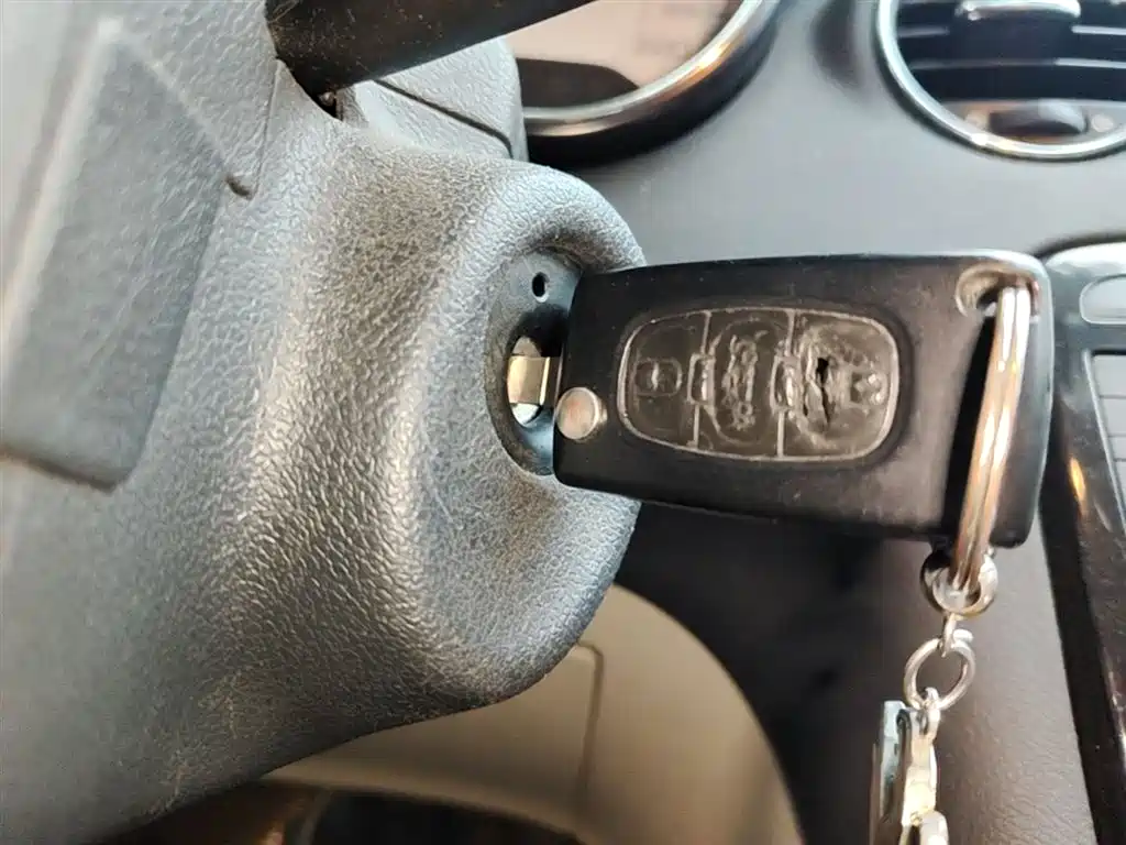 Peugeot 408 2013 1.6L Automatic Comfort Edition фото 9