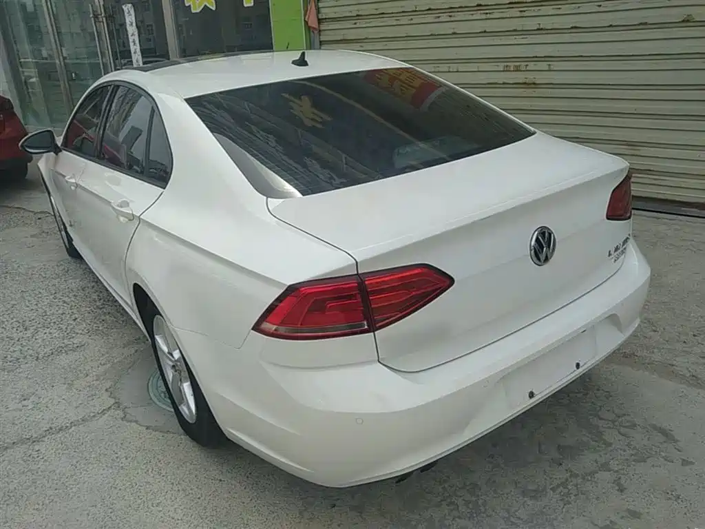 Volkswagen Lamando 2017 230TSI DSG Trend Edition фото 5