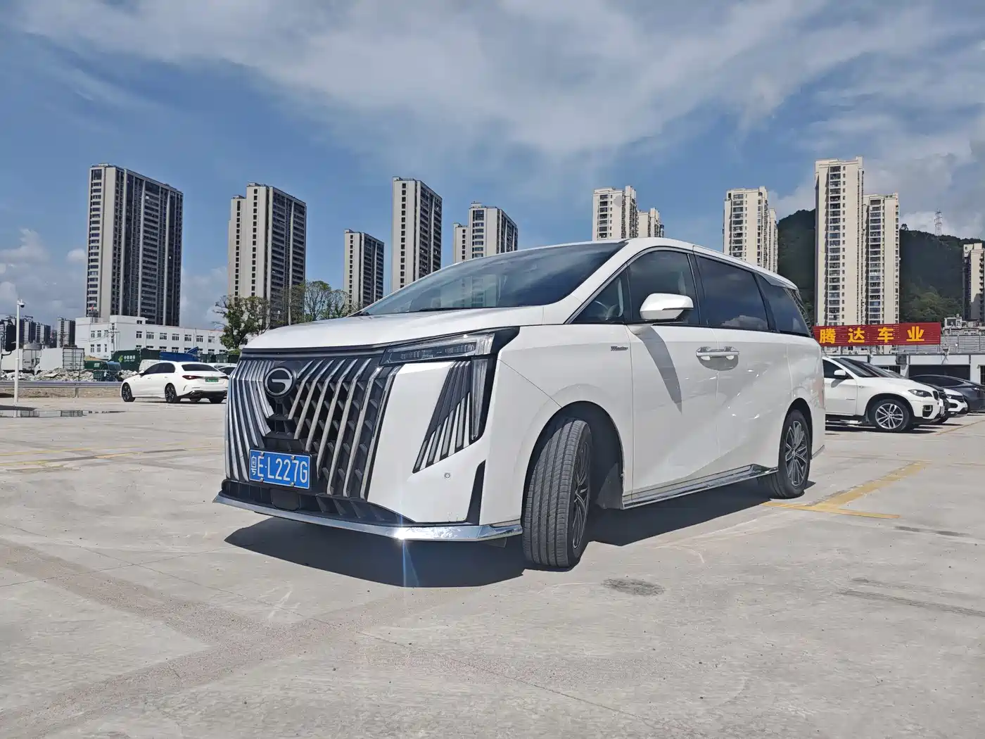 GAC Trumpchi Trumpchi M8 2023 Master Series 390T Ultimate Edition