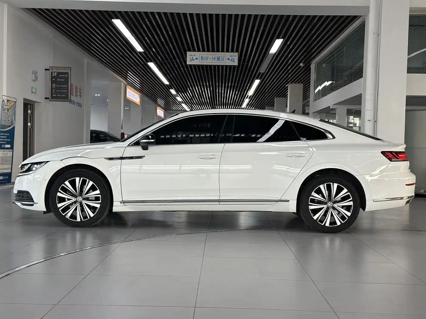 Volkswagen FAW-Volkswagen CC 2020 330TSI Glamour Version China VI фото 8