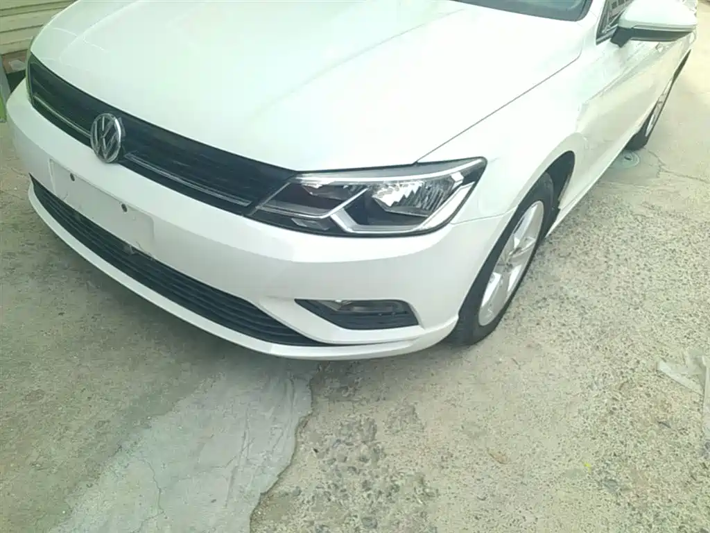 Volkswagen Lamando 2017 230TSI DSG Trend Edition фото 24