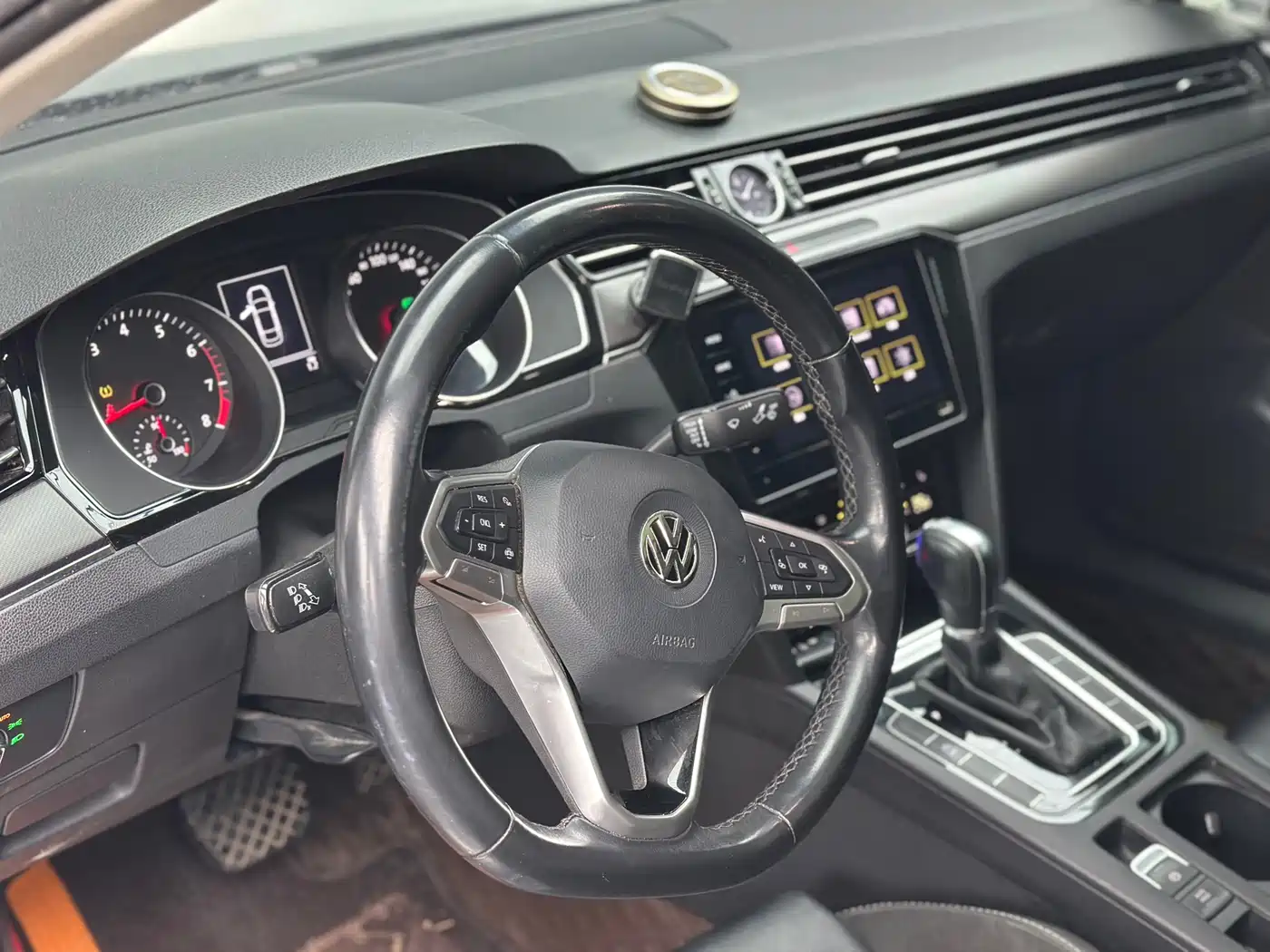 Volkswagen Magotan 2020 330TSI DSG Leading фото 5