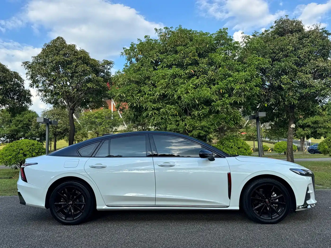 Hongqi H6 2023 2023 2.0T Premium Edition