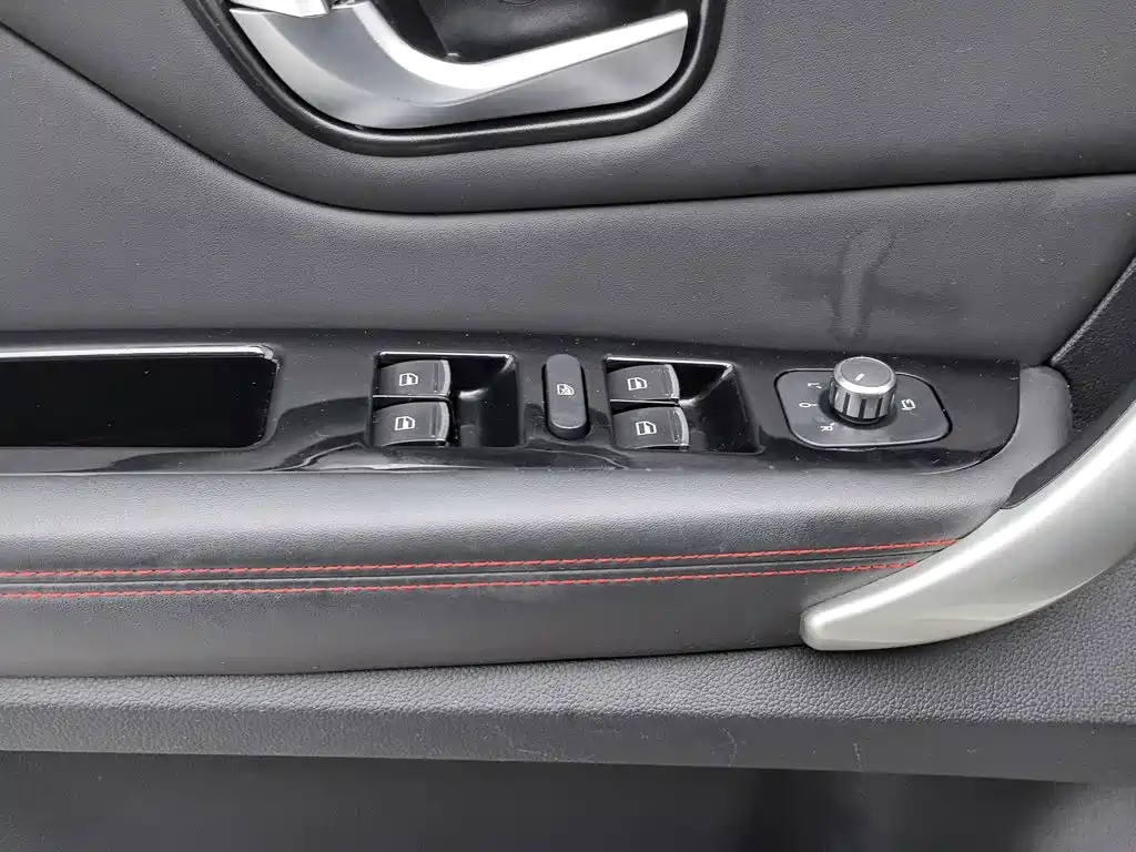 Haval H1 2017 2016 Facelift Blue Label 1.5L AMT Luxury