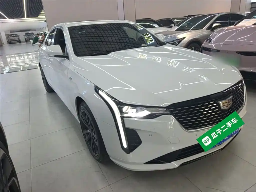 CADILLAC CT4