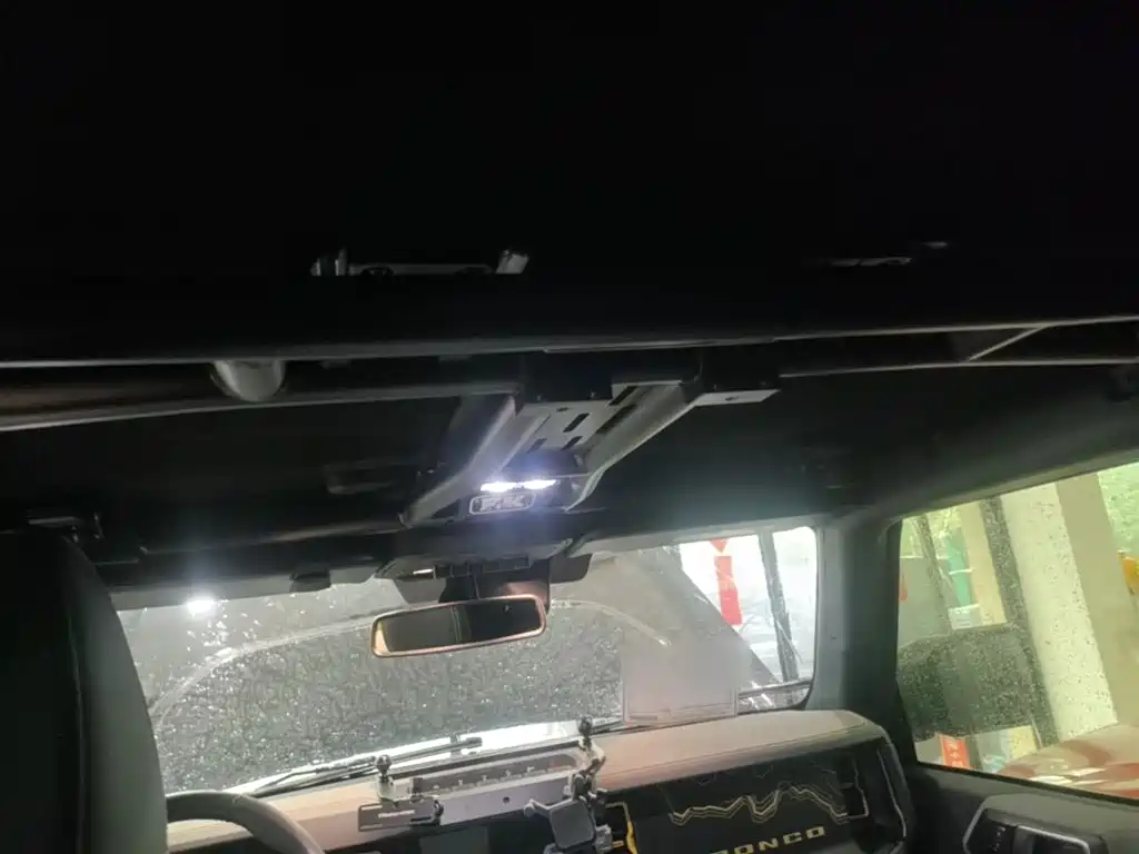 Ford Bronco 2025 2024 2.3T Badlands