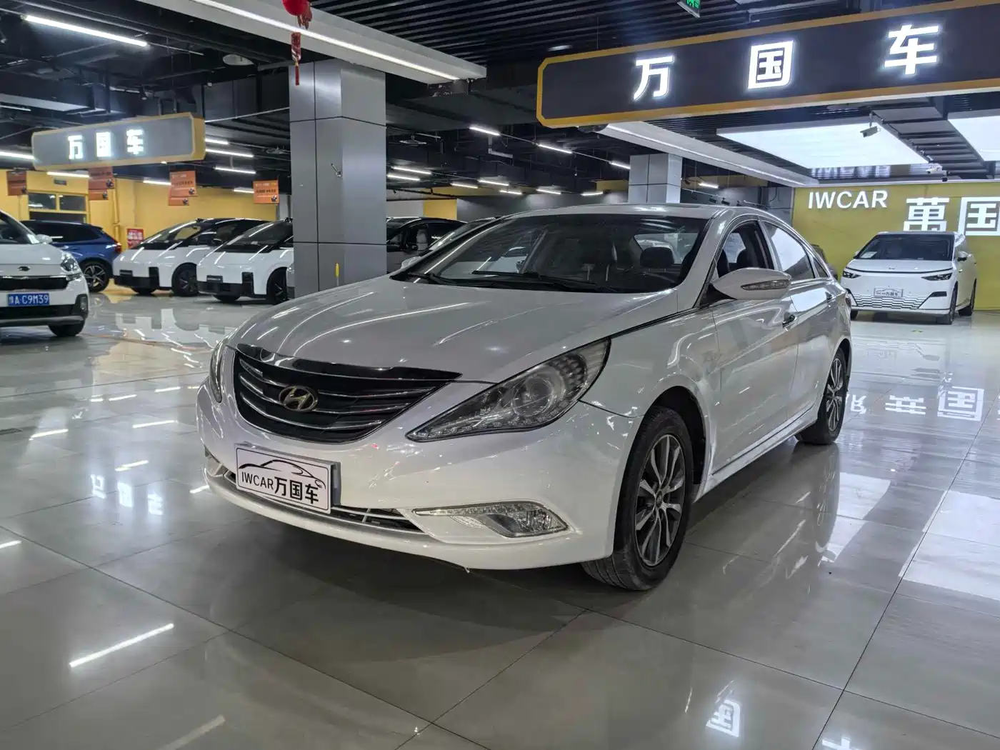 Hyundai Sonata 2013 Model 2.0L Automatic Leading Edition